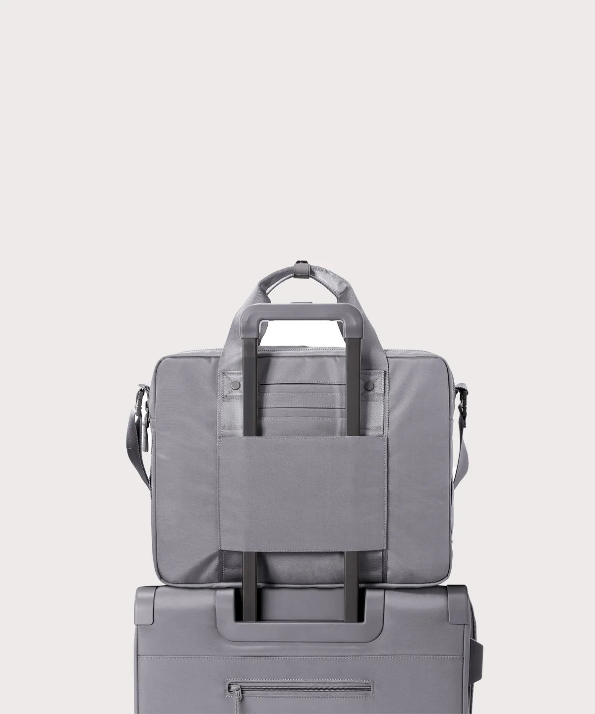 Berlin Travel Brief in Ash