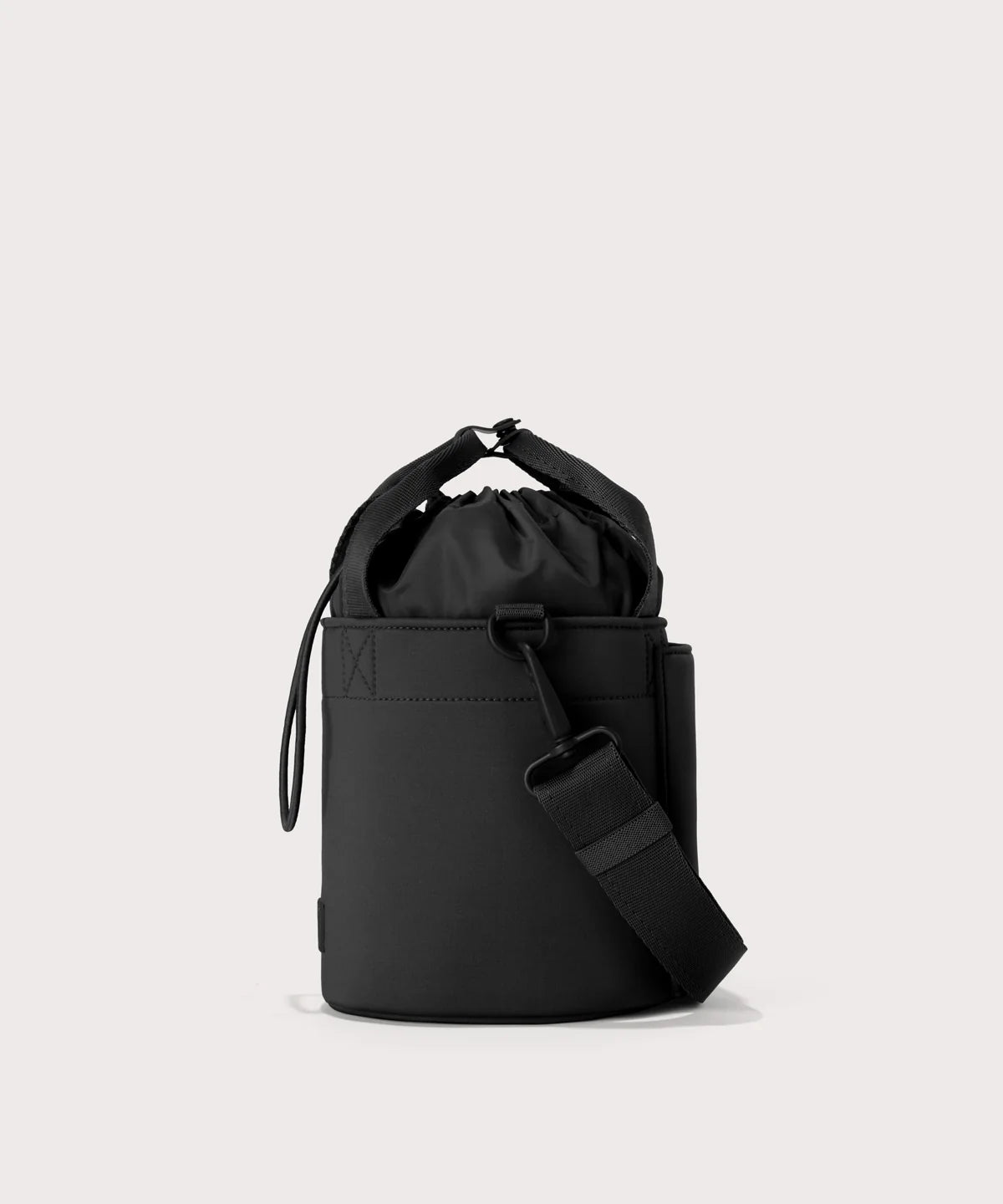 Nico Bucket Bag in Onyx