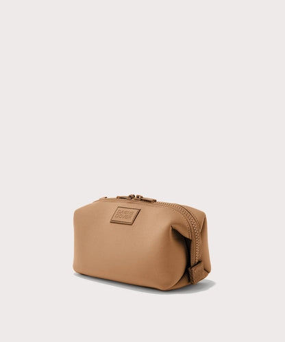 Hunter Toiletry Bag in Camel, Small