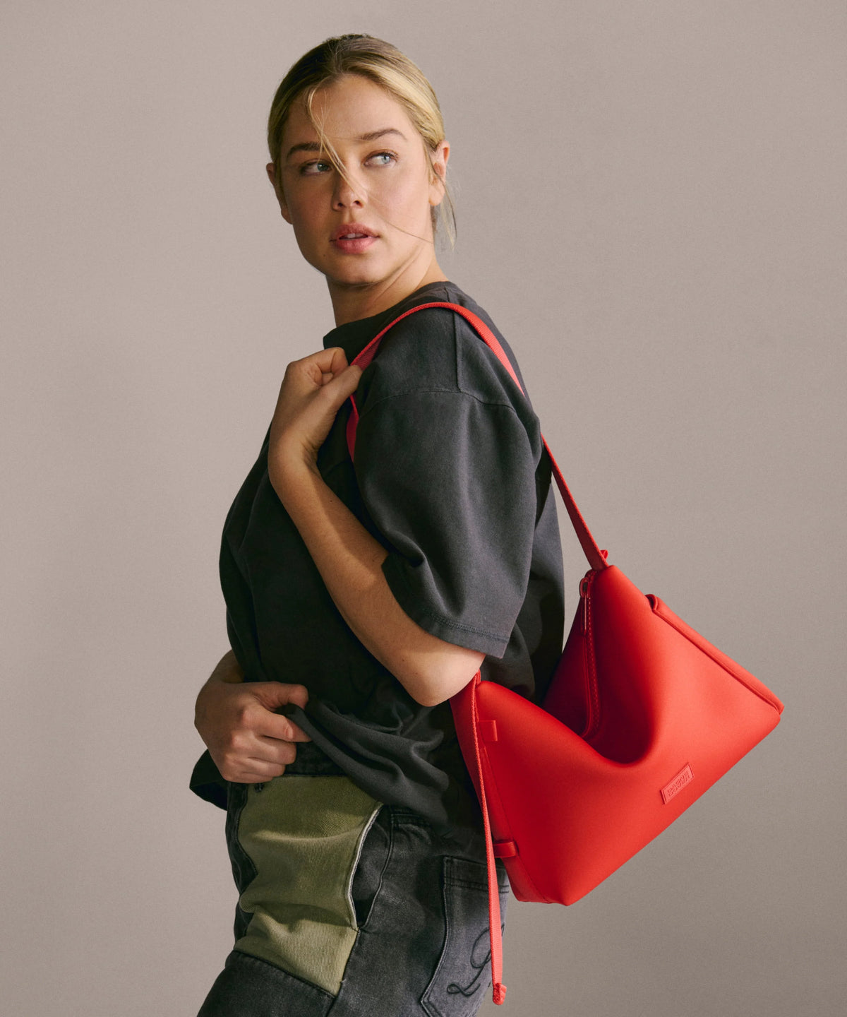 Rue Shoulder Bag in Dune