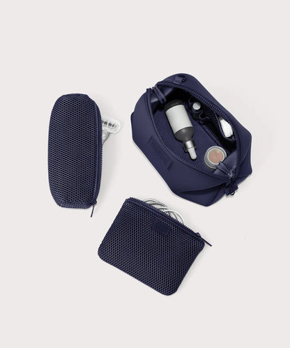 Hunter Toiletry Bag in Storm, Large